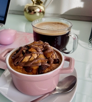 AVENA HORNEADA CON CHOCOLATE Y MANTEQUILLA DE MANI